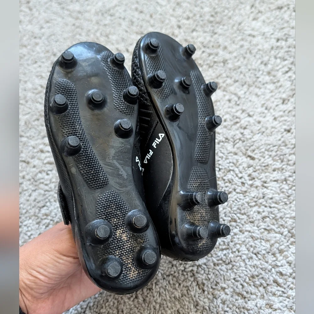 Fila Kids Black Soccer Cleats